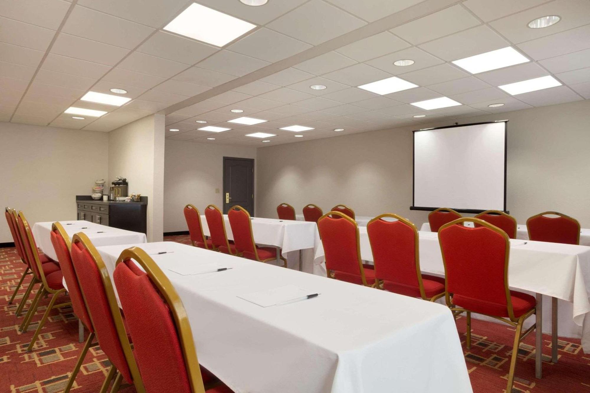 Country Inn & Suites By Radisson, Dfw Airport South, Tx Irving Εξωτερικό φωτογραφία