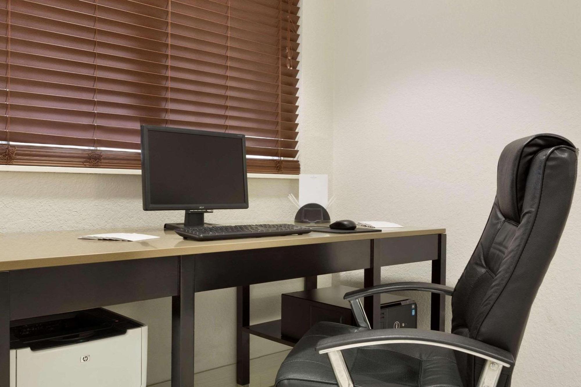 Country Inn & Suites By Radisson, Dfw Airport South, Tx Irving Εξωτερικό φωτογραφία
