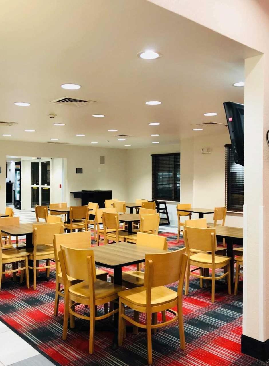 Country Inn & Suites By Radisson, Dfw Airport South, Tx Irving Εξωτερικό φωτογραφία