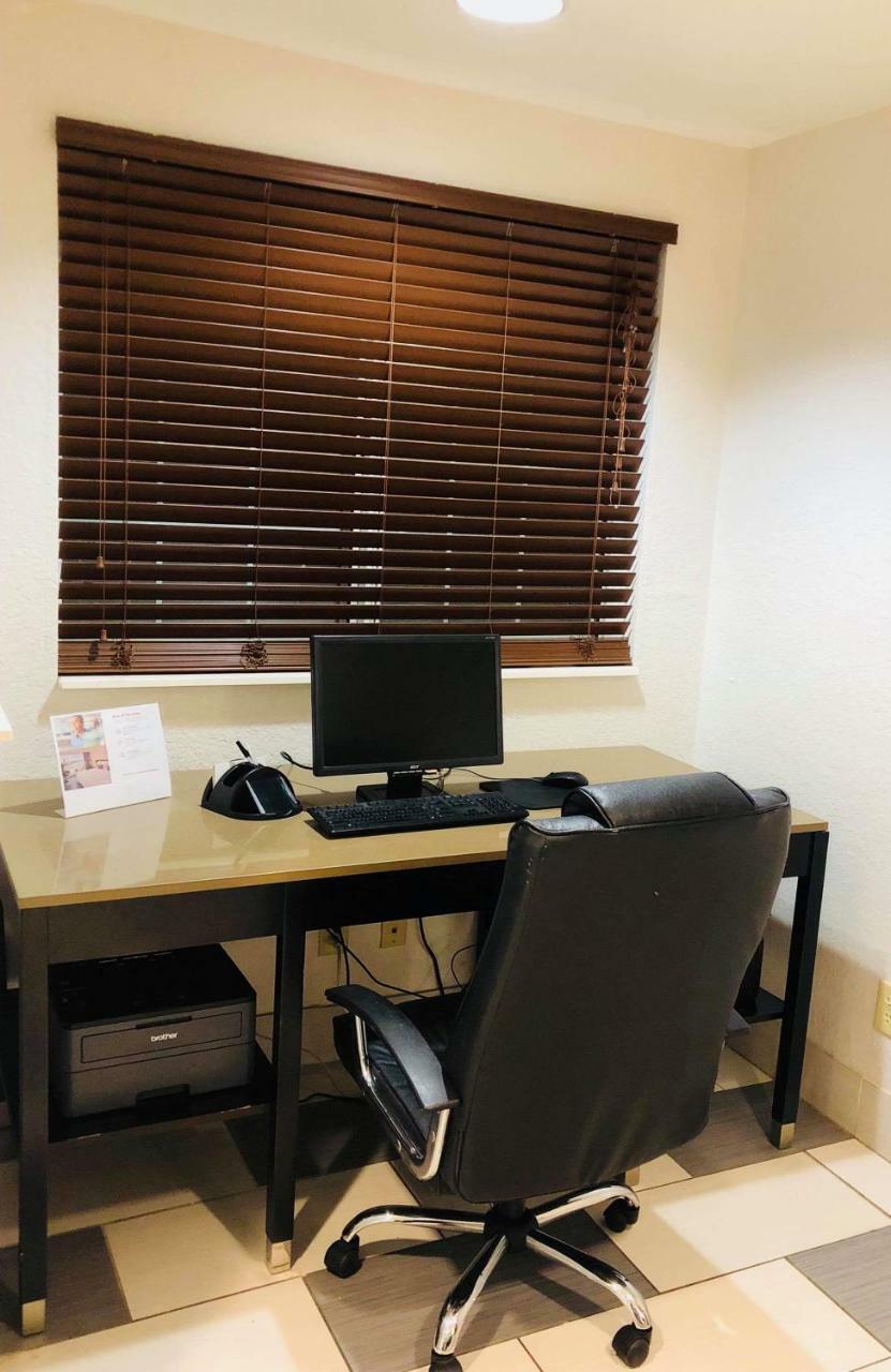 Country Inn & Suites By Radisson, Dfw Airport South, Tx Irving Εξωτερικό φωτογραφία